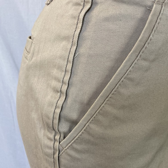 DEMOCRACY Jeans Women’s Tummy Control Size 8 Khaki Pants Cuff Hems NWOT - Picture 8 of 9